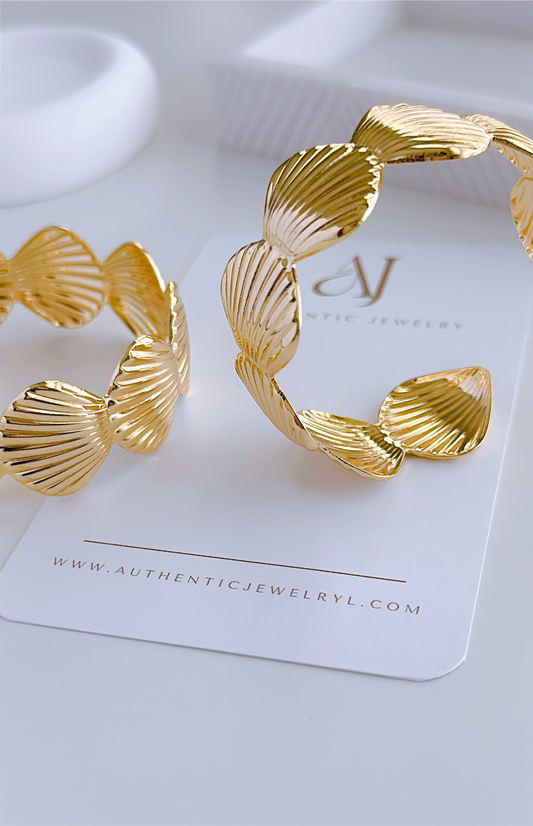 Concha Bangles
