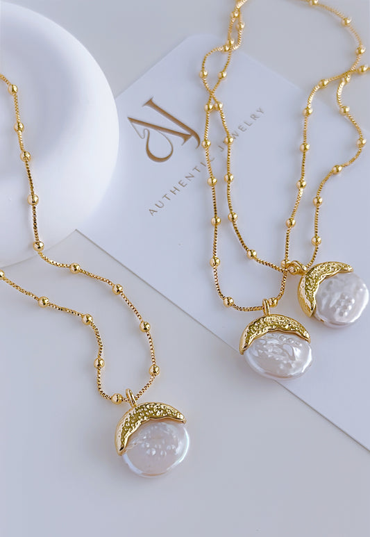 Perla Tropical Necklaces