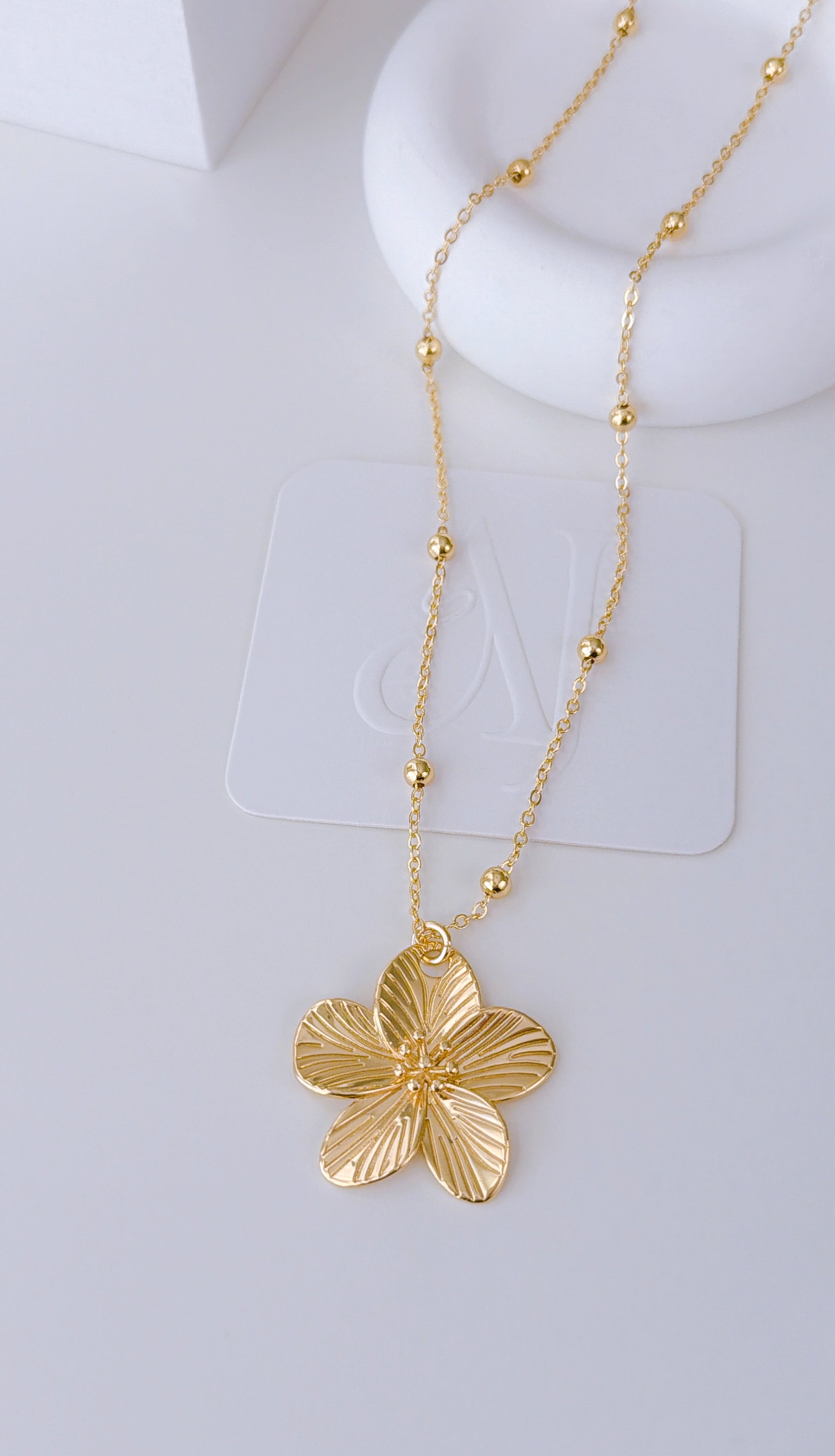 Marefloré Necklaces