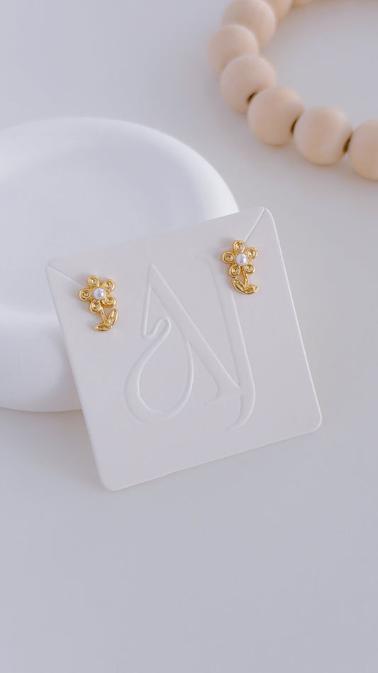 Maravelle Earrings