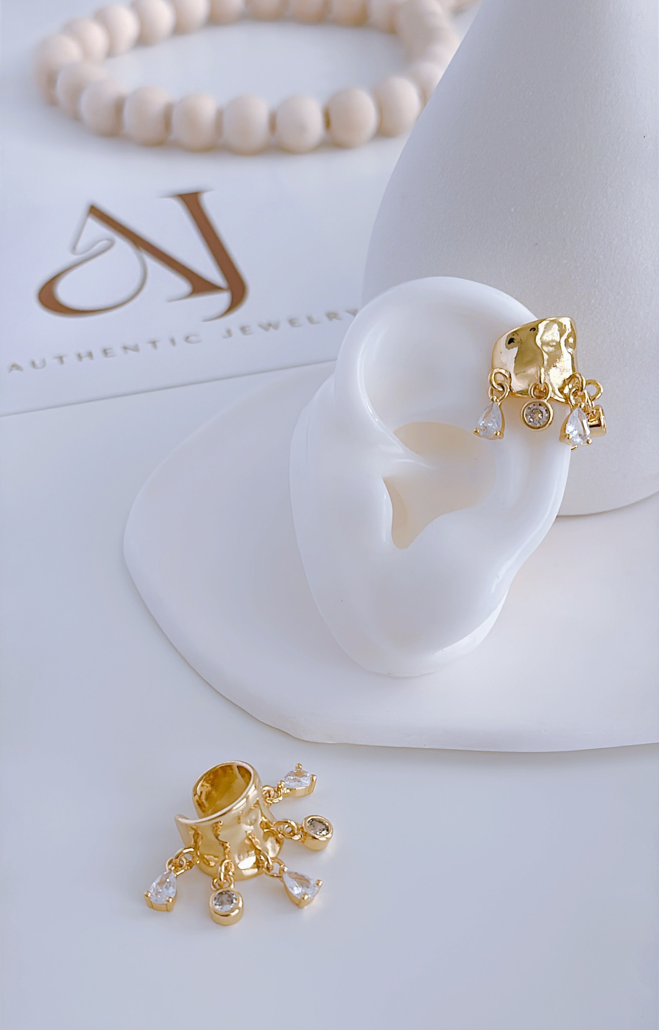 Chunky Glam Ear Cuff