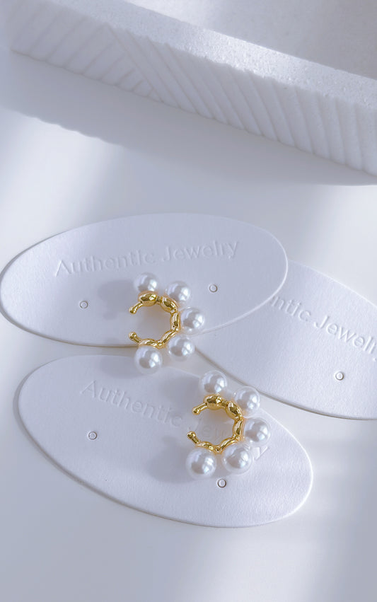 Pearls Ear Cuff