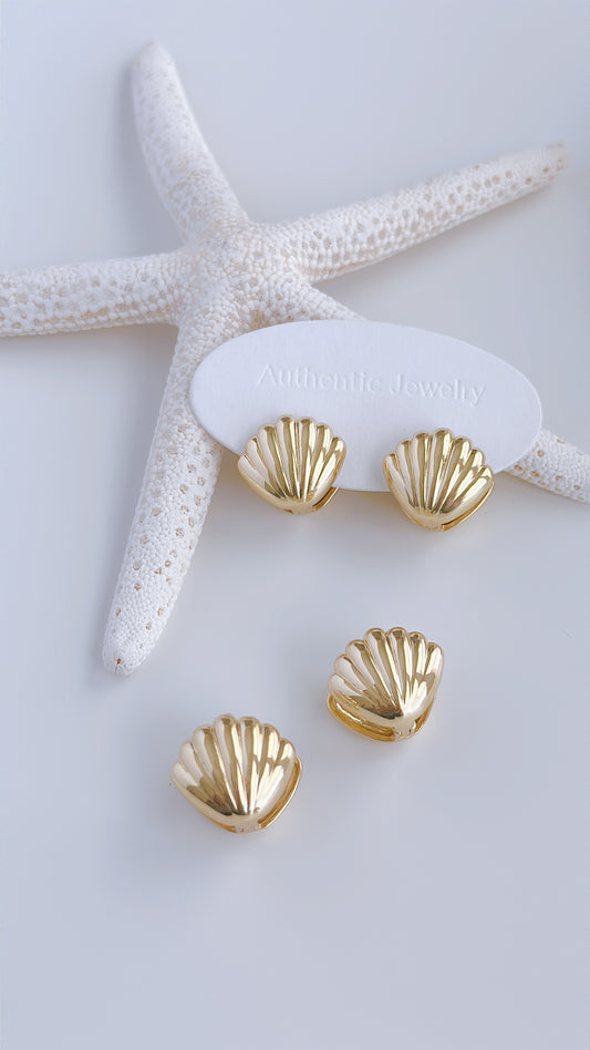 Conchitas Hoops