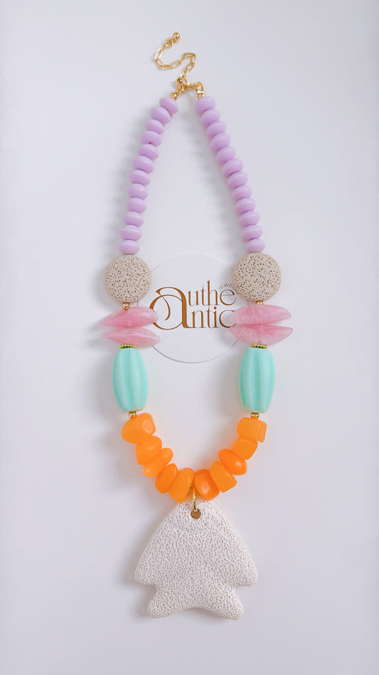 Aruma Neckales