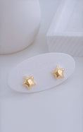 Load image into Gallery viewer, Chunky Mini Star Earrings
