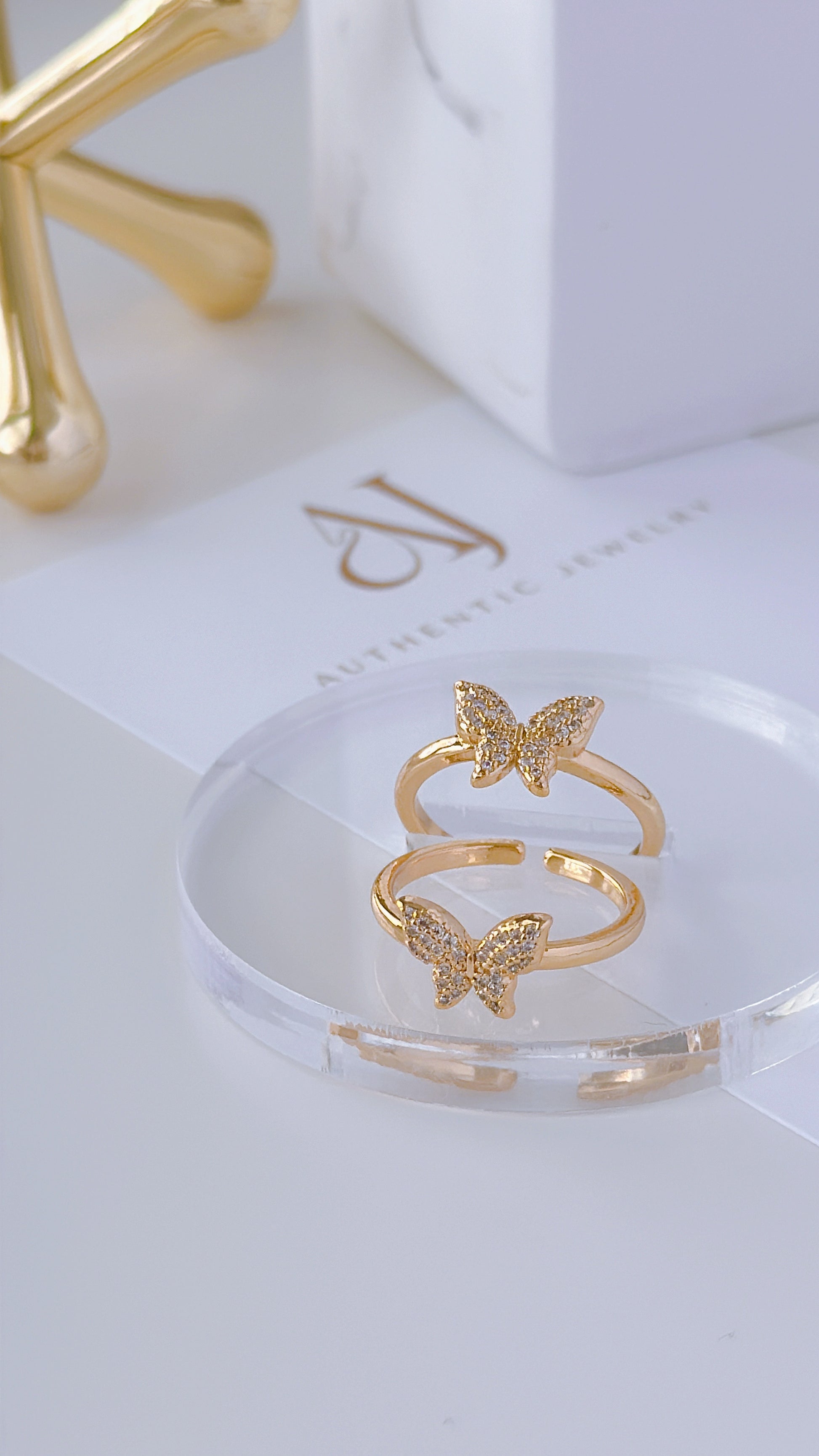 Simple Butterfly Rings