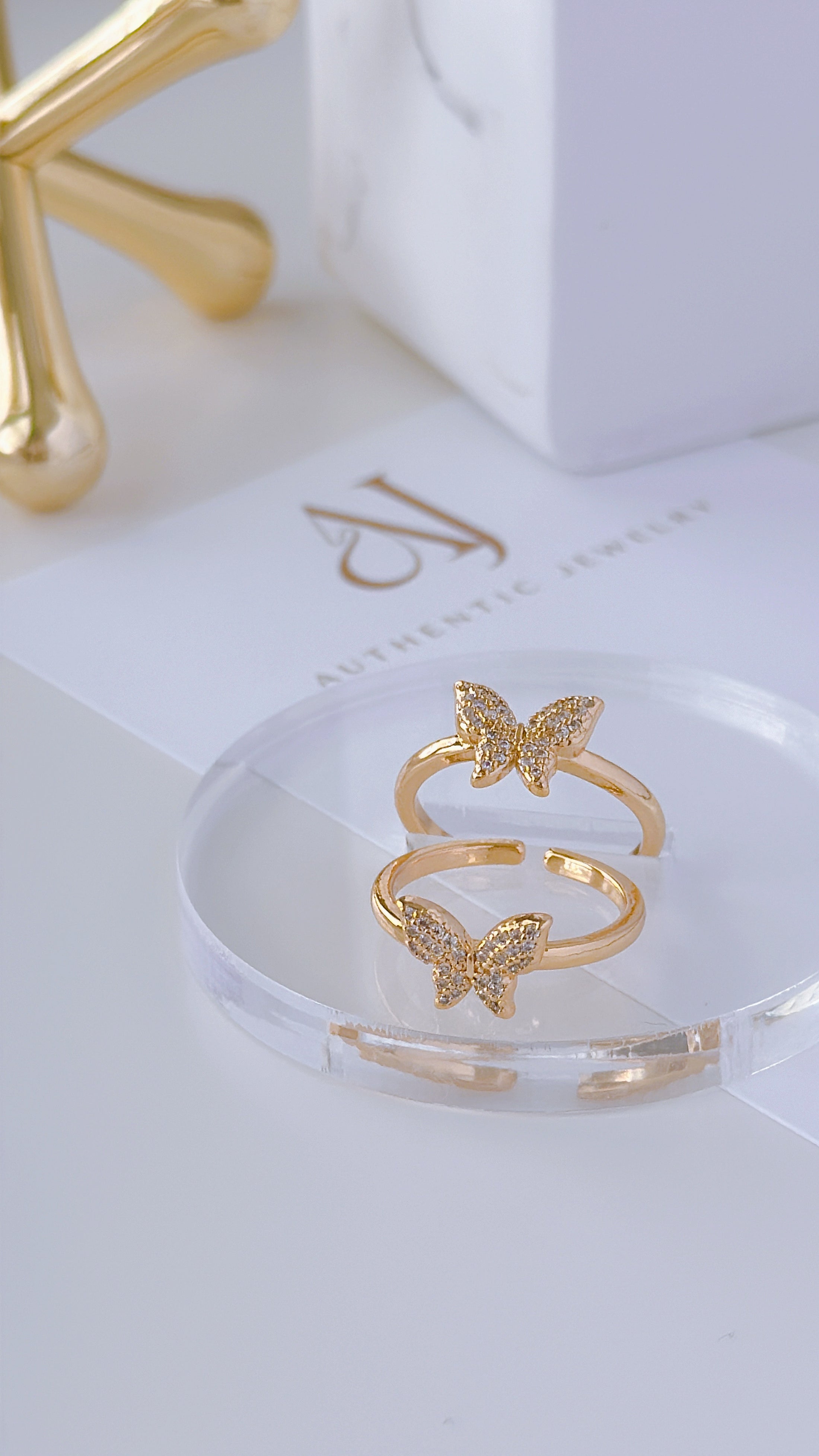 Simple Butterfly Rings