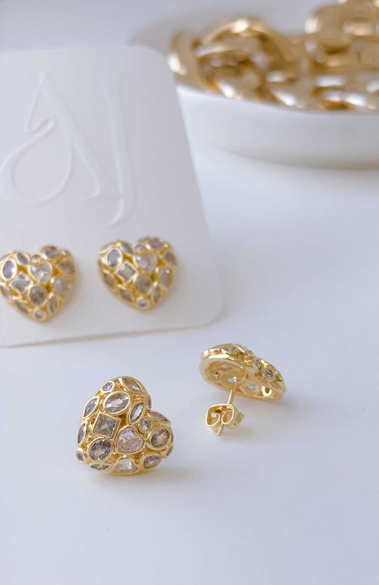 Ría Heart Earrings