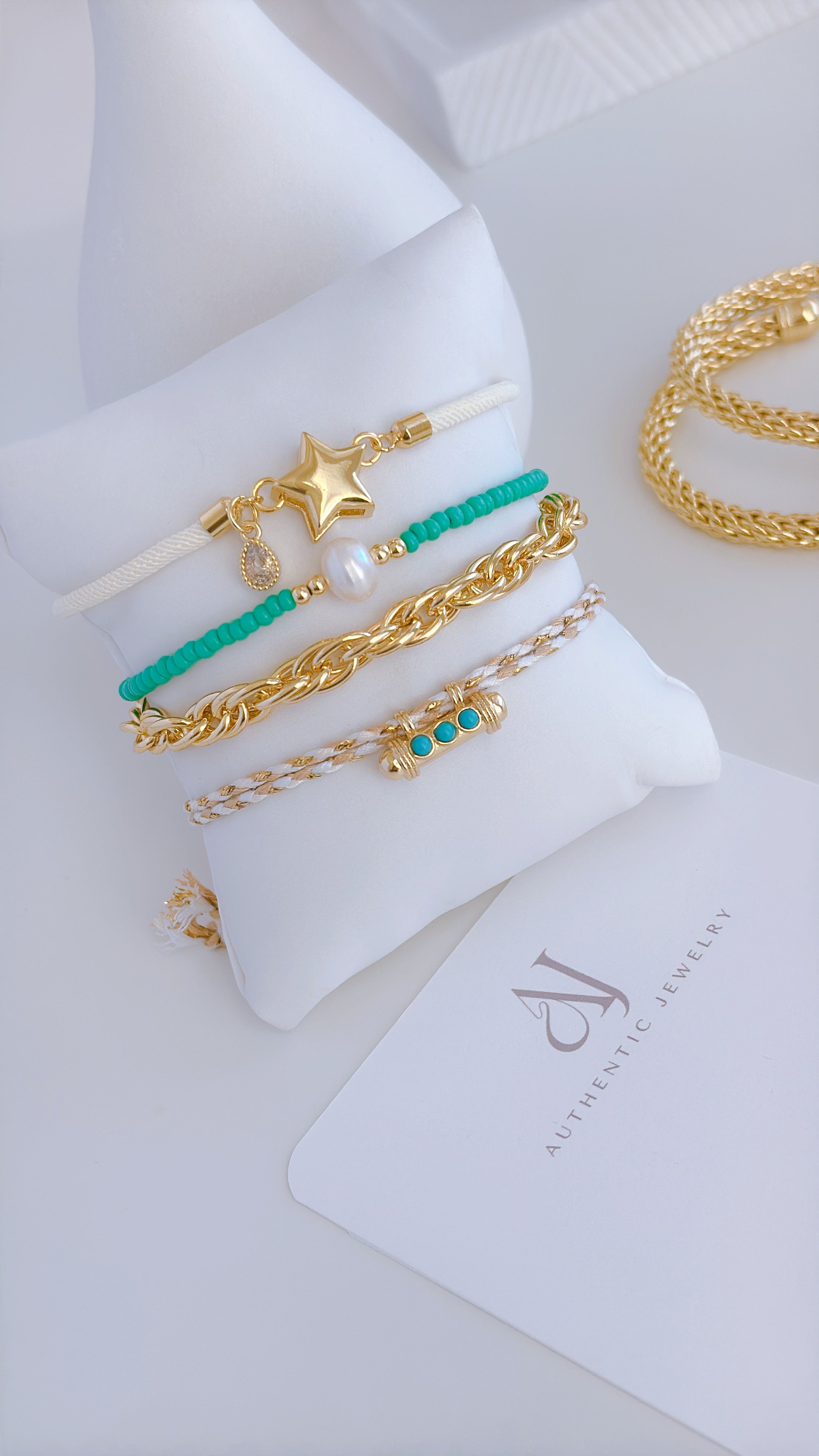 Vaneily Bracelets