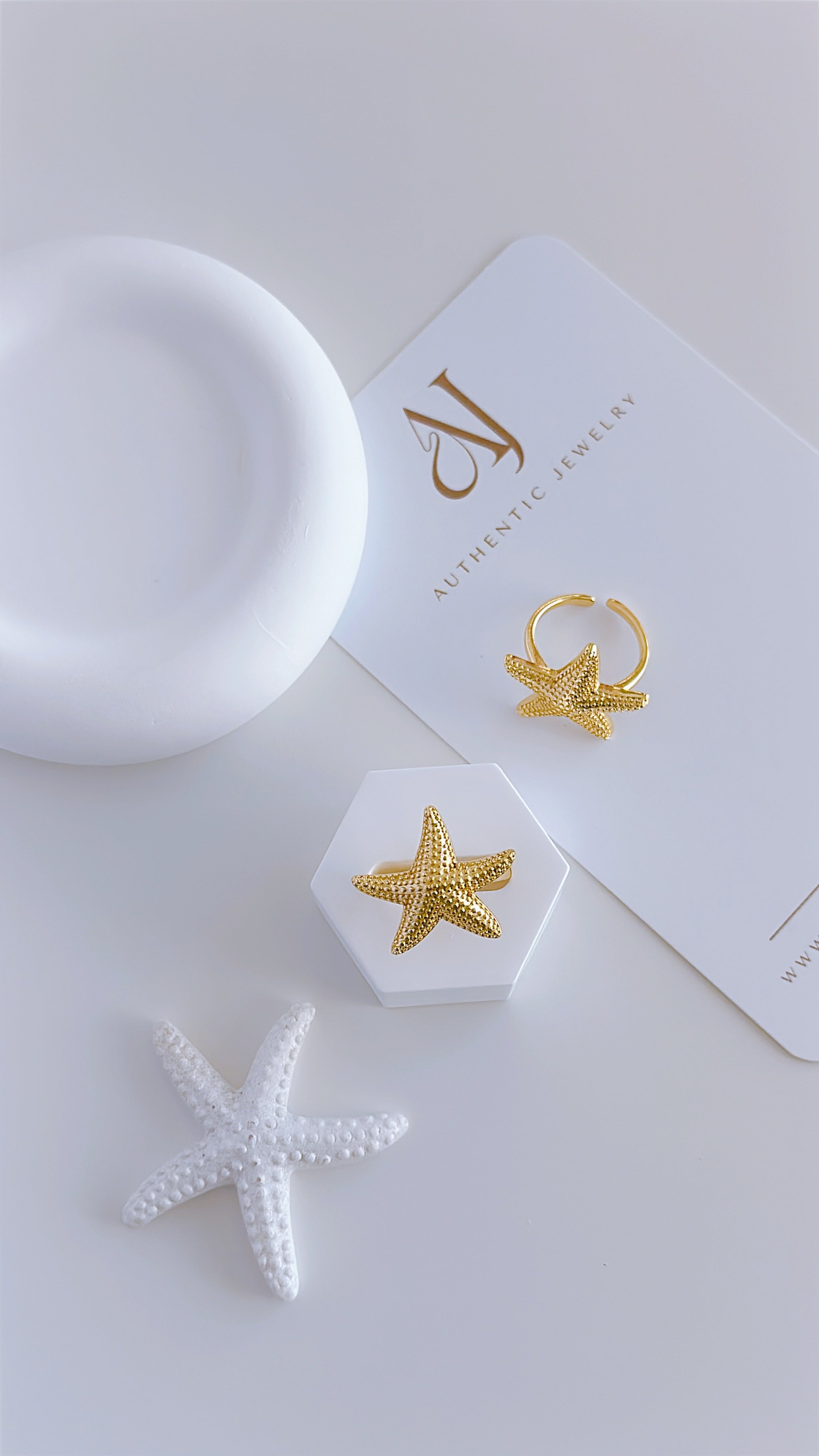 Elia Star Rings