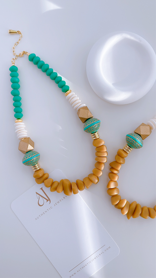 Neira Necklaces 🍂