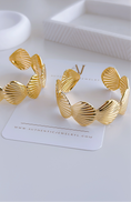 Load image into Gallery viewer, Concha Bangles
