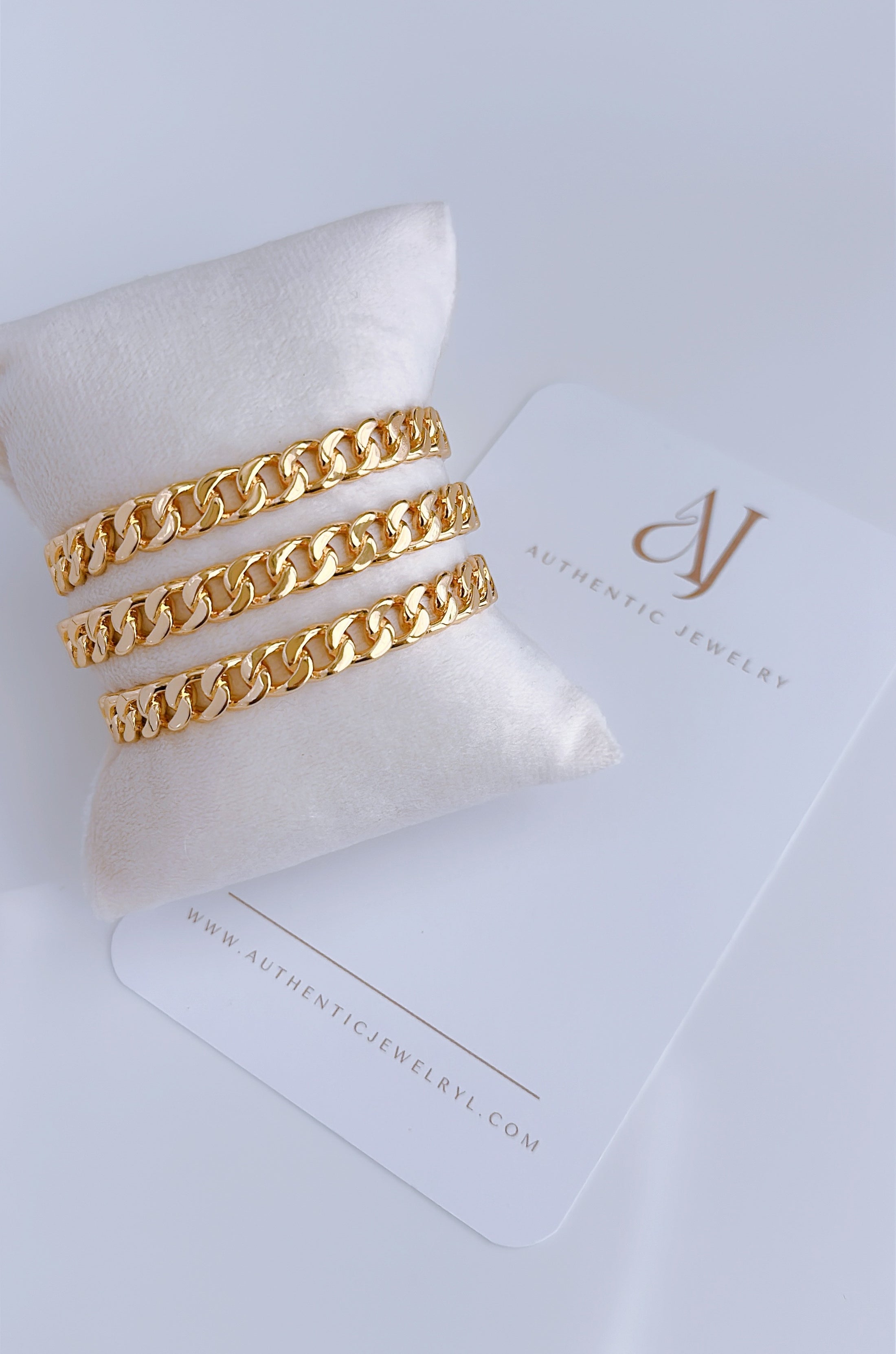 Cubanita Bangles