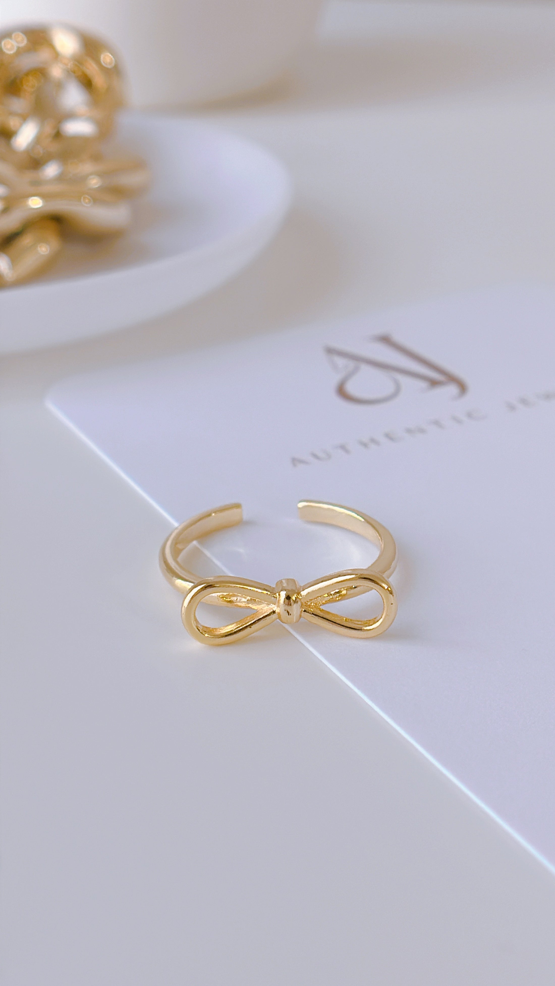 Simple Bows Rings